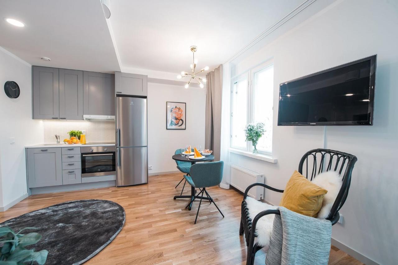 Forenom Serviced Apartments Helsinki Toeoeloe מראה חיצוני תמונה